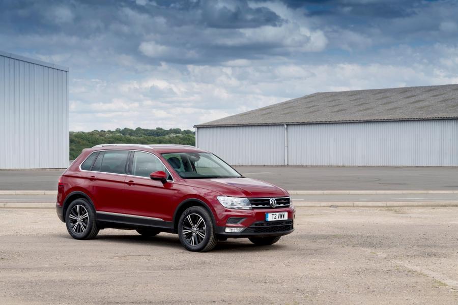  Volkswagen Tiguan 2016 года  (UK) (фото 2 из 40)